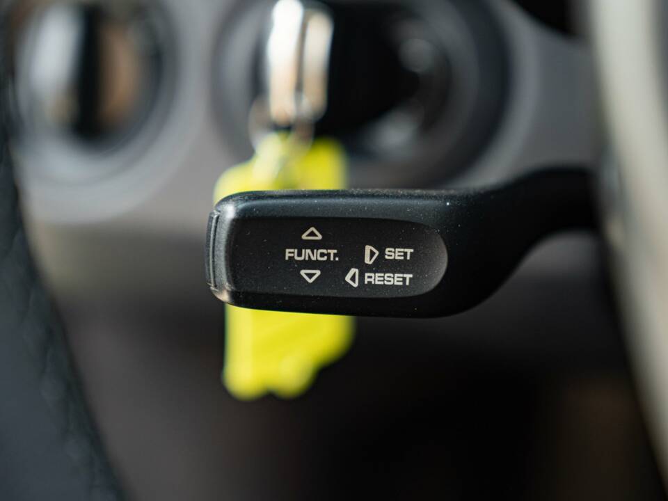 Image 37/50 of Porsche 911 Carrera (2009)