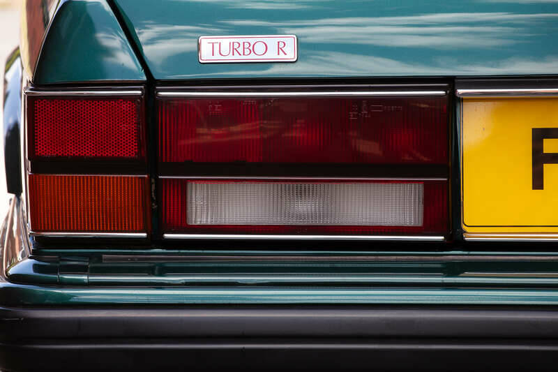 Image 42/50 of Bentley Turbo R lang (1996)
