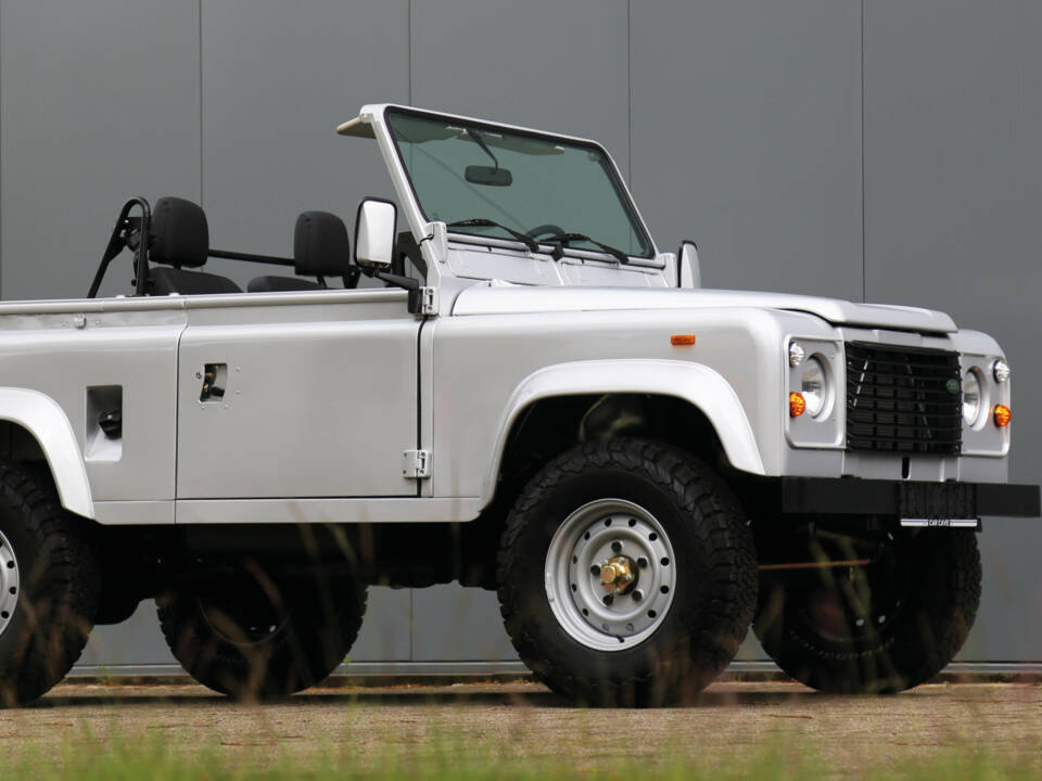 Bild 5/49 von Land Rover Defender 90 (1990)