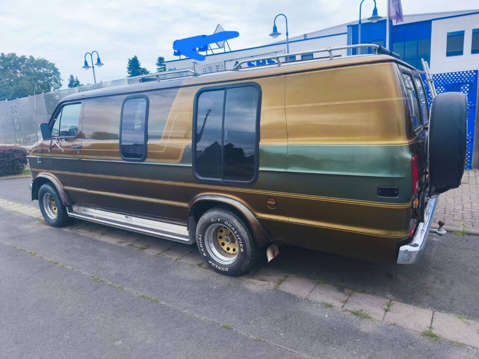 Immagine 9/143 di Dodge B 200 Sportsman (1978)