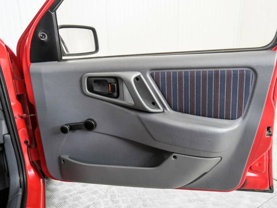 Afbeelding 34/50 van Ford Sierra 2.0 S (1987)