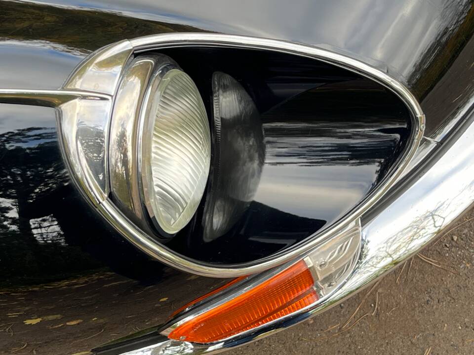 Bild 25/47 von Jaguar E-Type (1968)