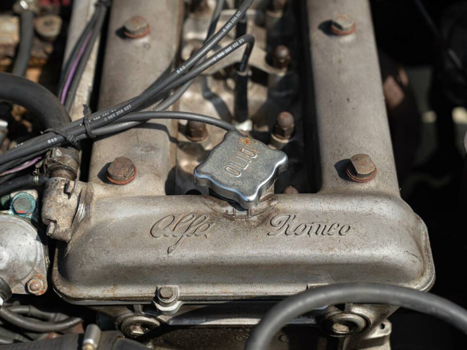 Image 50/50 of Alfa Romeo Giulia Nuova Super 1300 (1974)