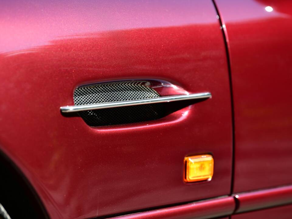Obraz 32/50 pojazdu Aston Martin DB 7 (1997)