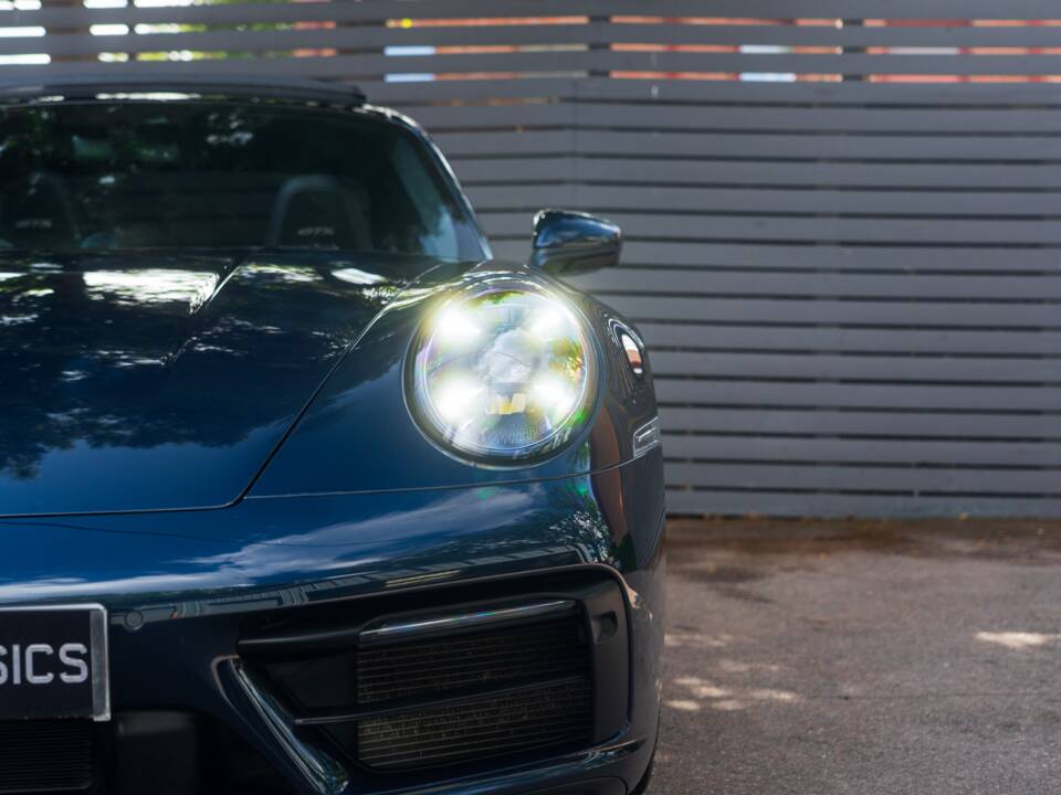 Afbeelding 21/70 van Porsche 911 Carrera GTS (2021)