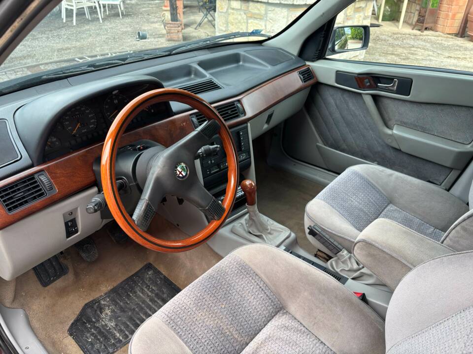 Image 15/18 of Alfa Romeo 155 Twin Spark 2.0 (1993)