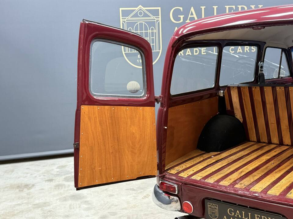 Image 50/50 of Volvo P 210 Duett (1962)