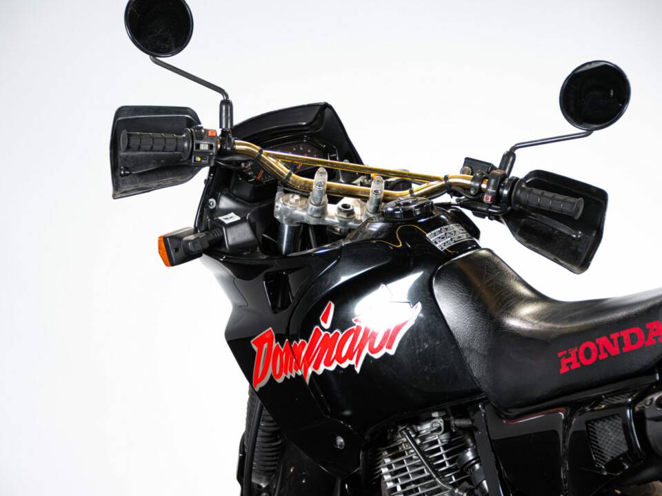 Image 9/38 de Honda NX 650 Dominator (1988)