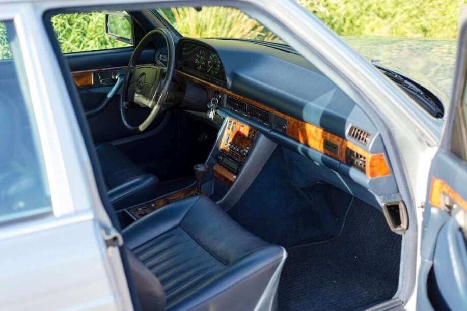 Image 73/100 of Mercedes-Benz 500 SEL (1983)