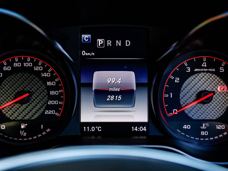 Bild 10/35 von Mercedes-AMG GT-S (1900)