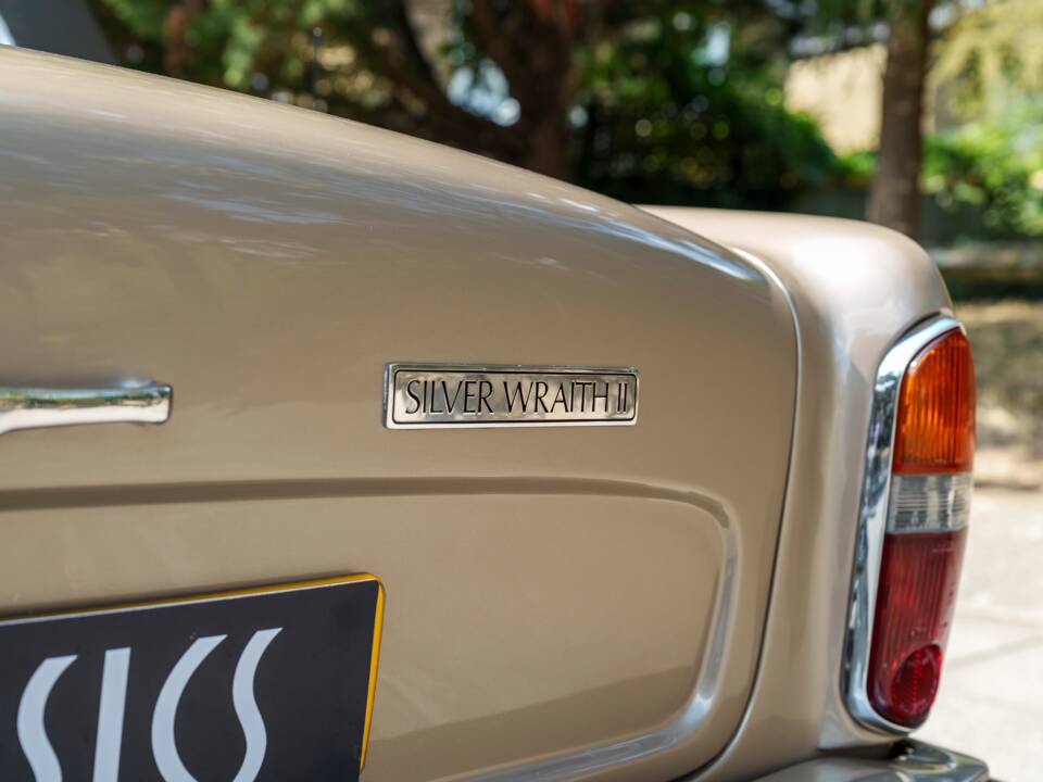 Image 17/28 of Rolls-Royce Silver Wraith II (1980)