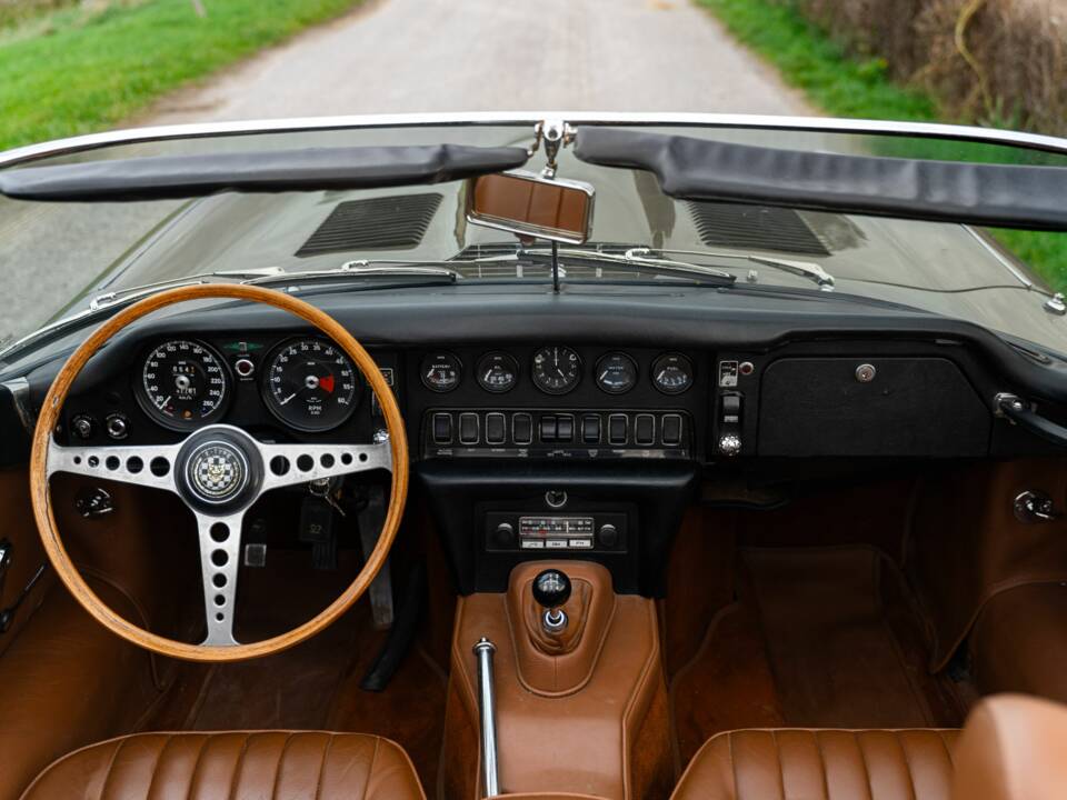 Imagen 9/10 de Jaguar E-Type (1969)