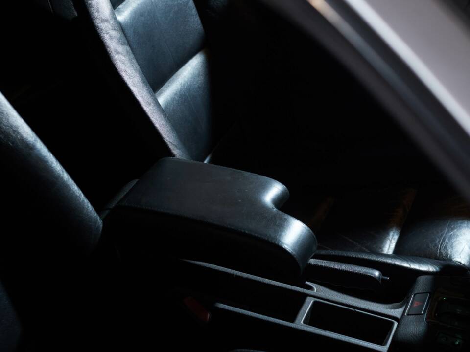 Immagine 19/27 di BMW 328i (1995)