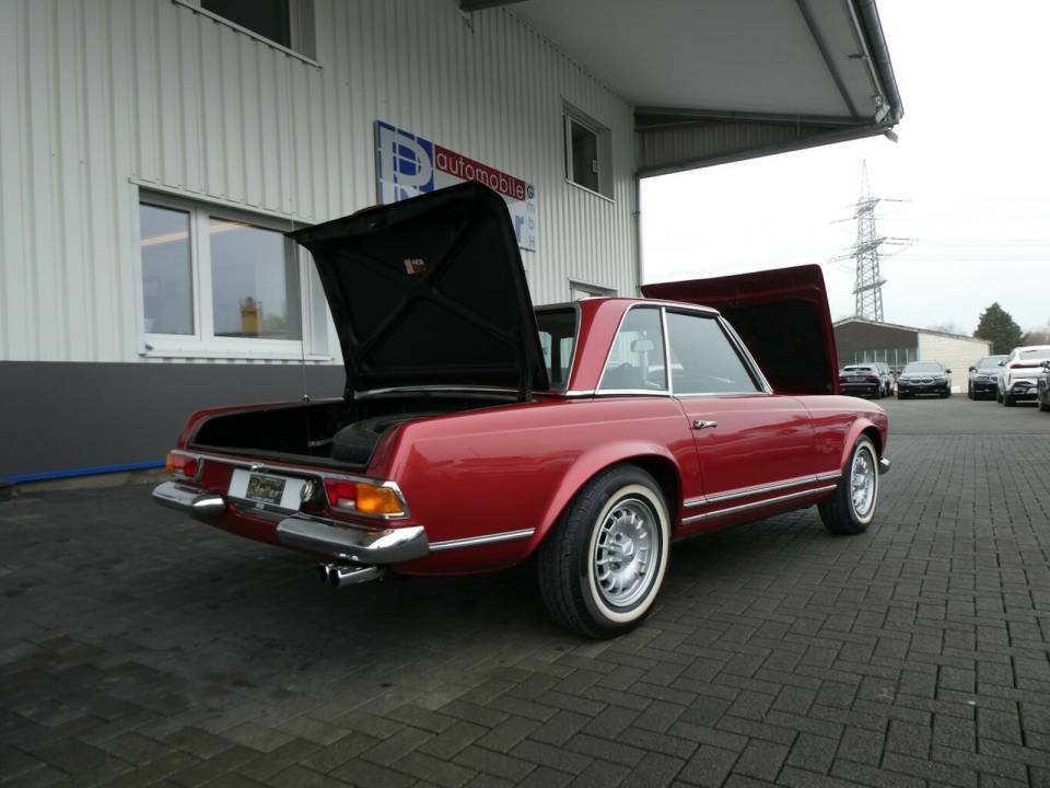 Image 10/27 of Mercedes-Benz 280 SL (1970)