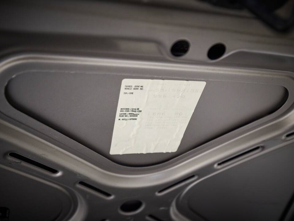 Image 64/98 of Porsche 911 Turbo (2000)