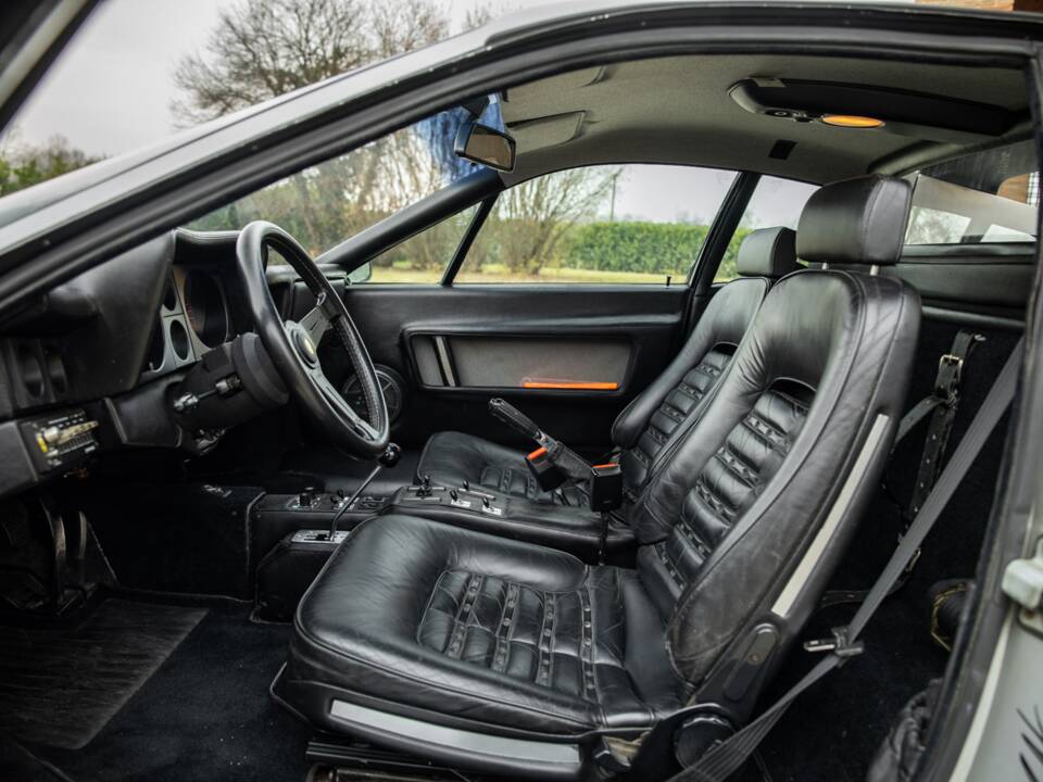 Image 50/50 de Ferrari 512 BBi (1982)