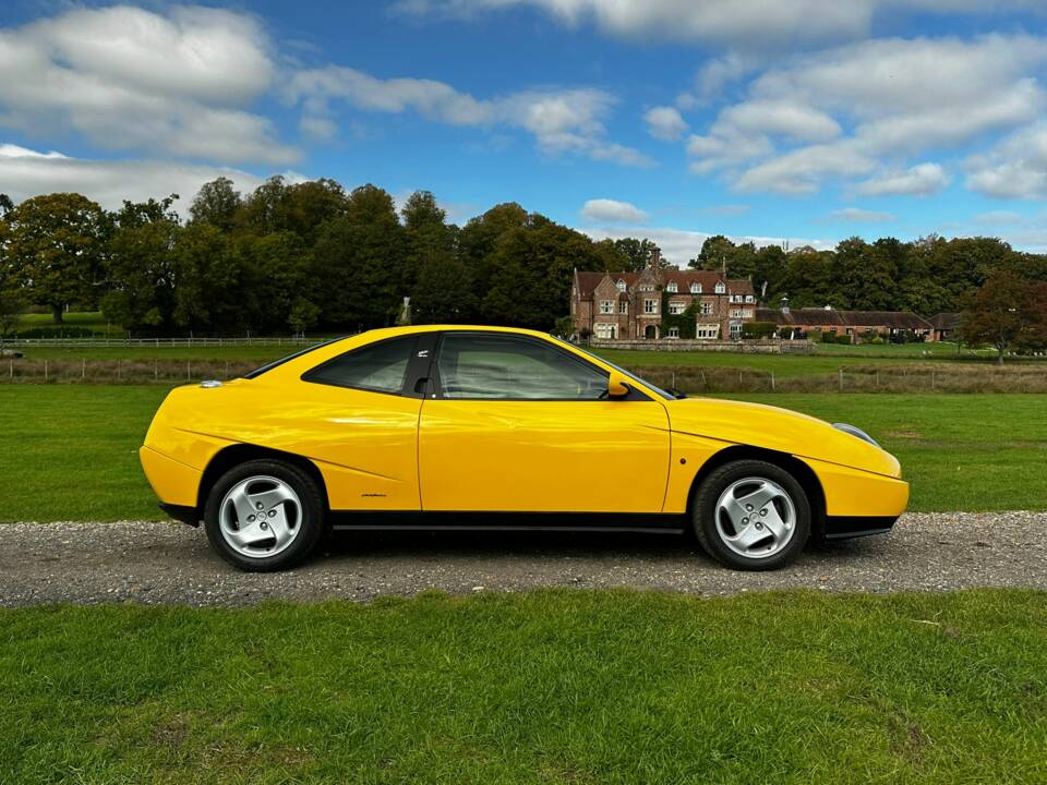 Image 4/54 de FIAT Coupé 2.0 16V Turbo (1994)