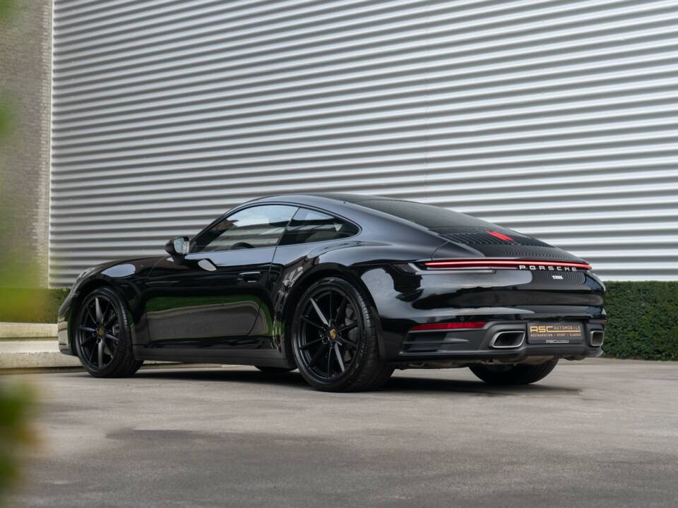 Image 23/30 of Porsche 911 Carrera (2022)