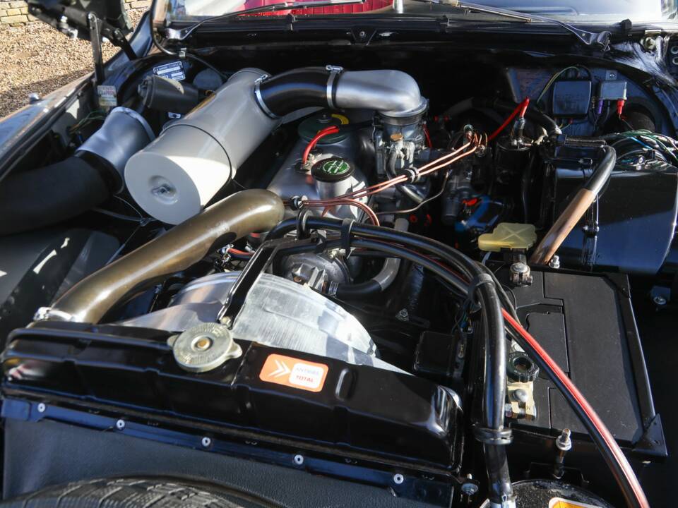 Image 40/50 of Citroën DS 21 Chapron (1963)