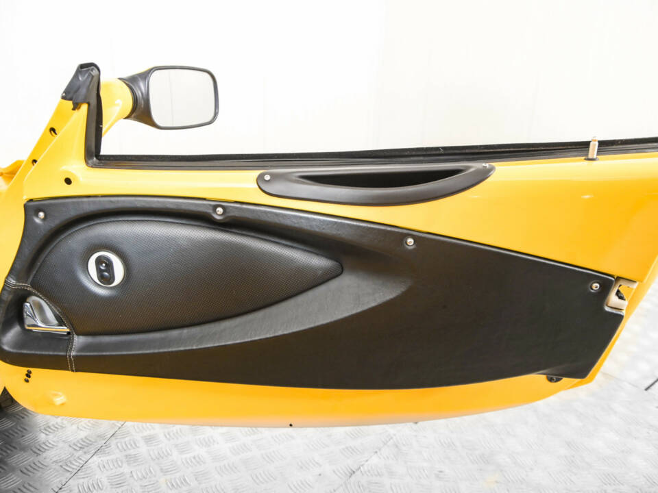Image 31/50 of Lotus Elise (2003)