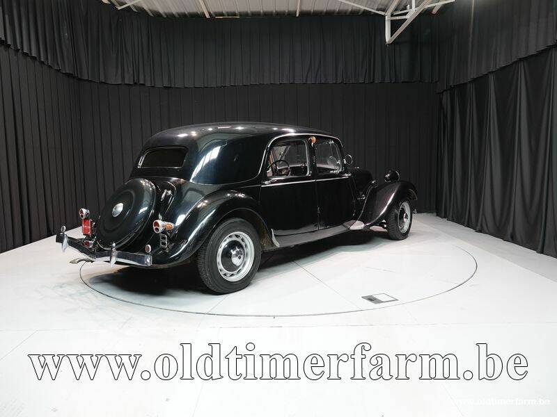 Image 2/15 de Citroën Traction Avant 11 B (1947)