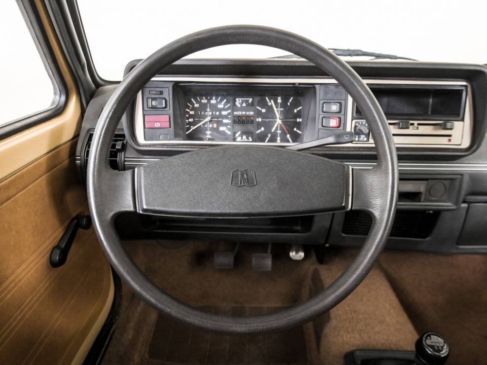 Immagine 5/50 di Volkswagen Golf I 1.5 (1982)