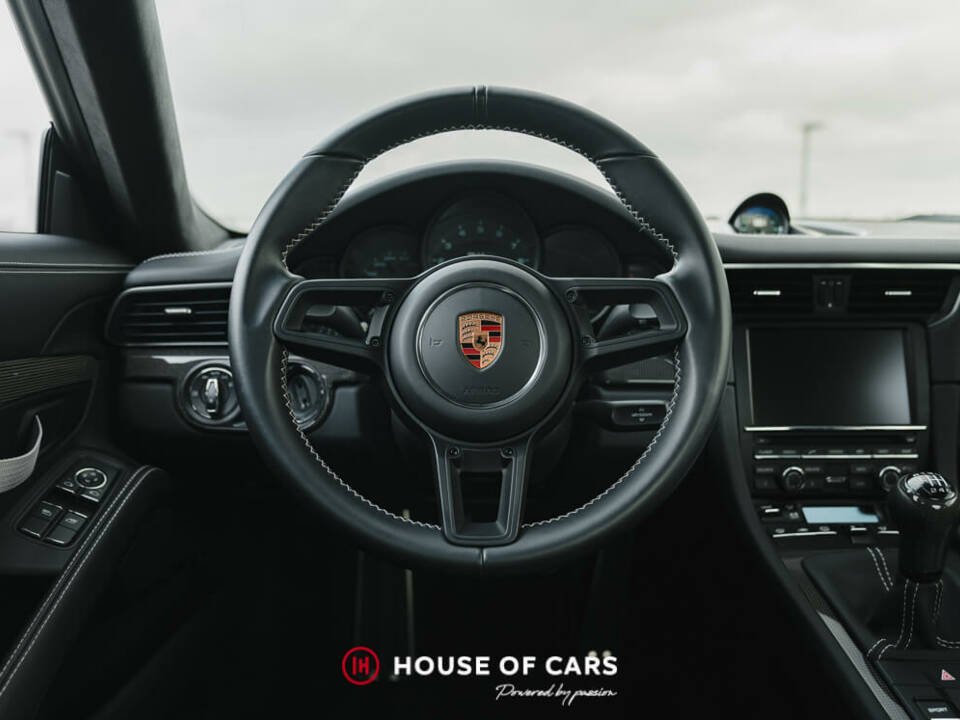 Image 29/50 of Porsche 911 R (2017)