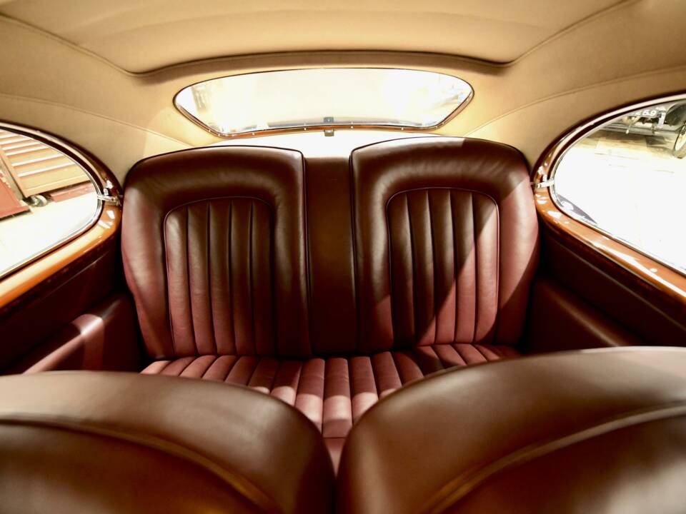 Bild 29/50 von Bentley R-Type Continental (1954)