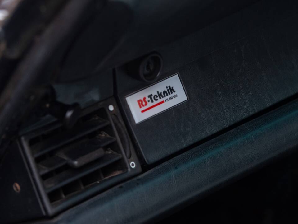 Bild 19/50 von Porsche 911 Carrera 3.2 (1988)