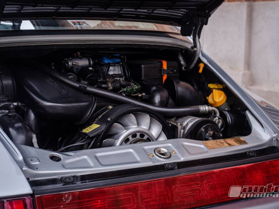 Bild 19/20 von Porsche 911 Carrera 4 (1991)