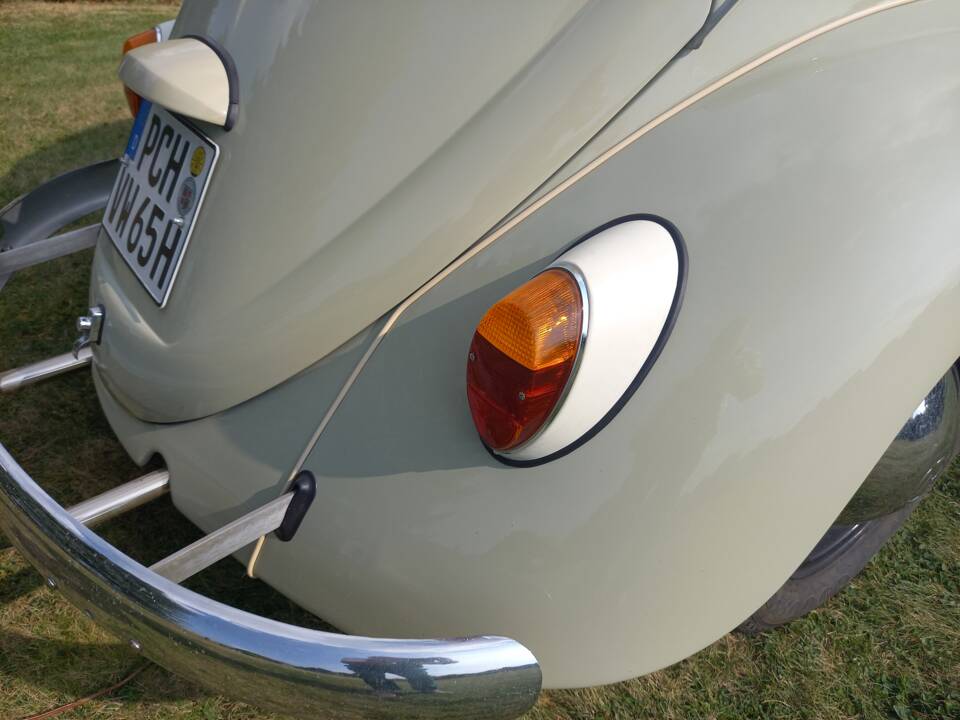 Image 18/137 of Volkswagen Beetle 1200 (1965)