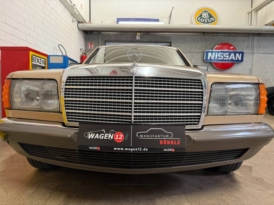 Afbeelding 3/20 van Mercedes-Benz 280 SE (1983)