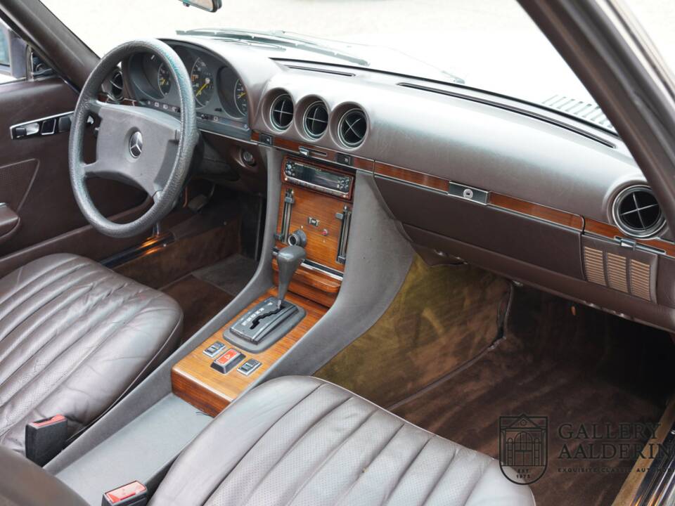 Image 22/50 of Mercedes-Benz 280 SL (1981)