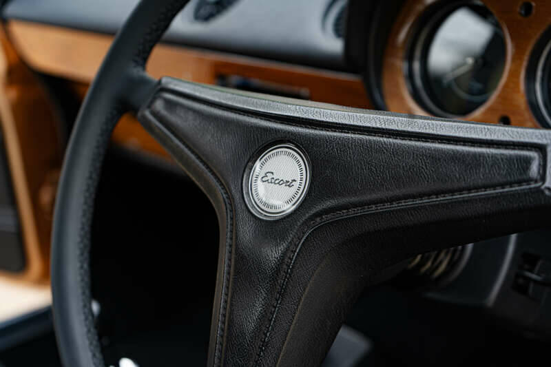 Bild 17/42 von Ford Escort 1300 (1975)