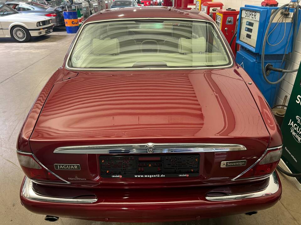 Bild 14/16 von Jaguar XJ 8 4.0 Executive (2000)