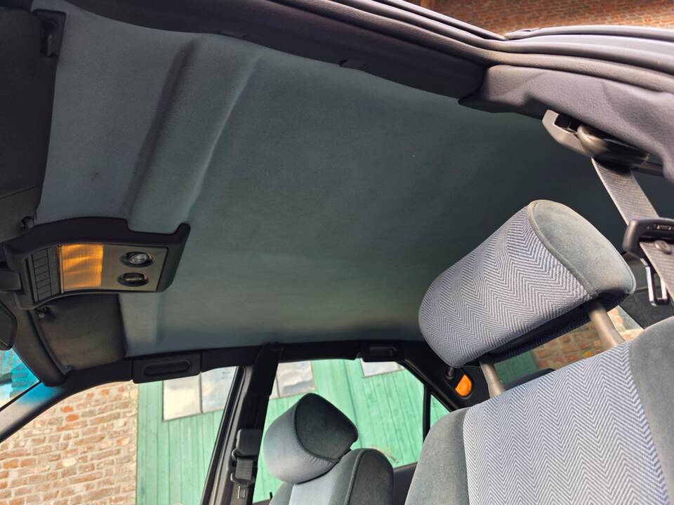 Bild 41/55 von Alfa Romeo 164 2.0 (1989)