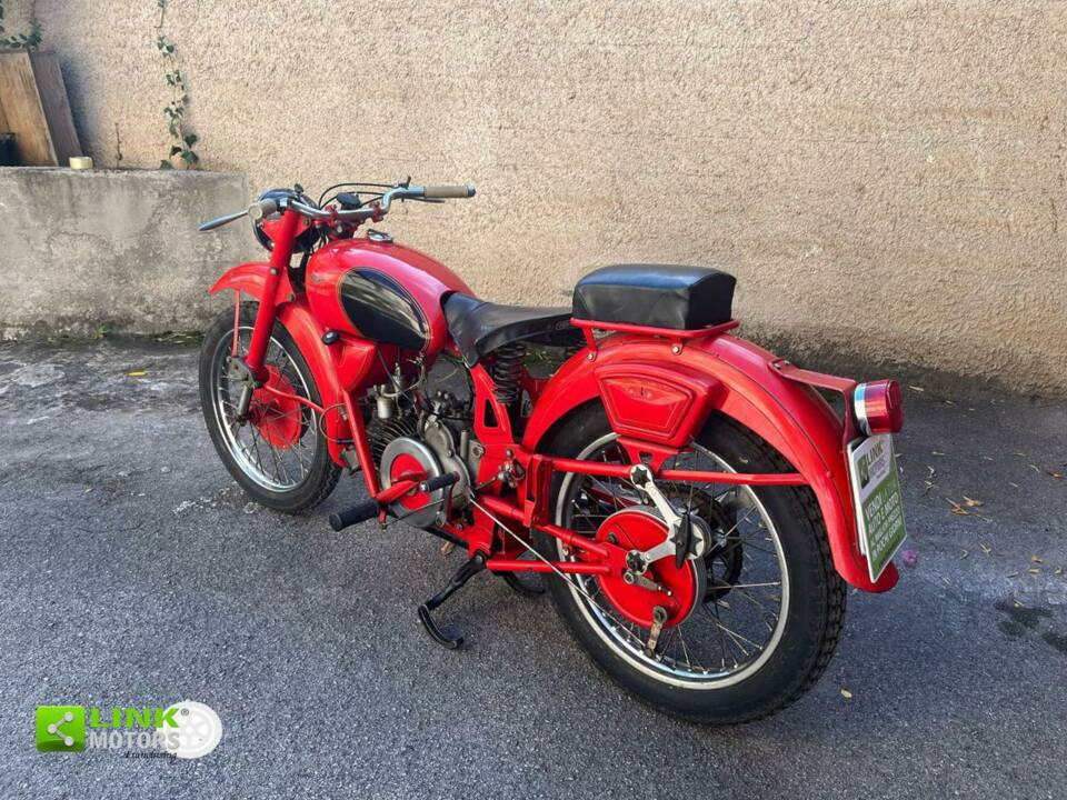 Imagen 3/10 de Moto Guzzi DUMMY (1978)