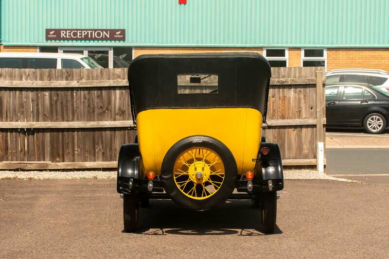 Image 15/50 de Ford Model T Touring (1926)