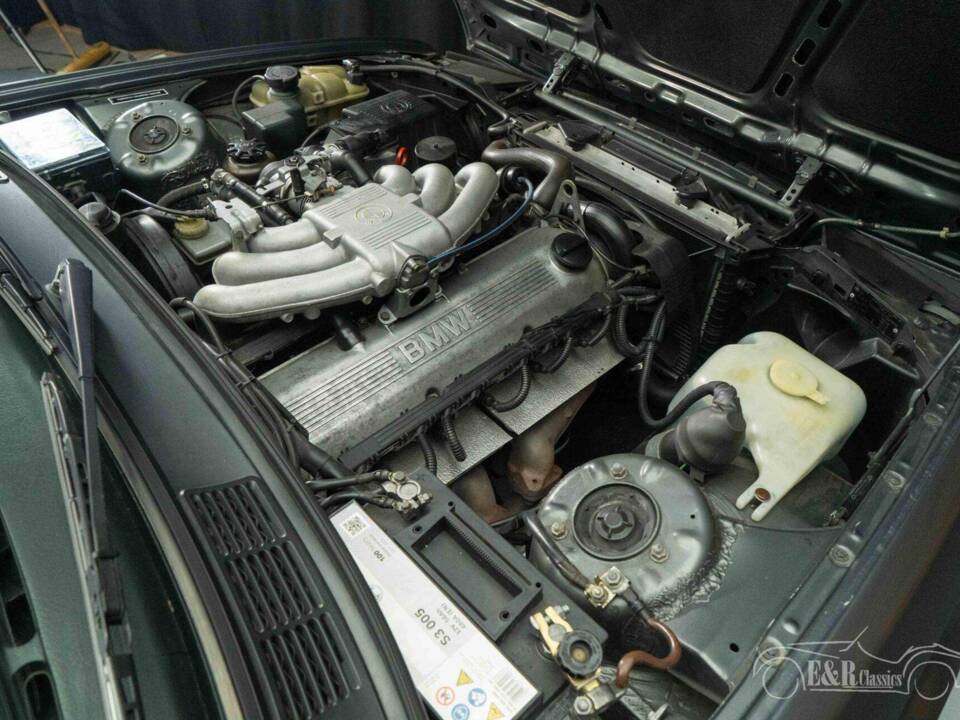 Image 5/19 of BMW 320i (1989)