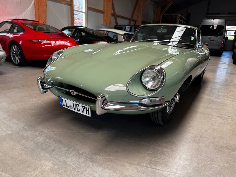 Bild 13/29 von Jaguar E-Type 4.2 (1967)