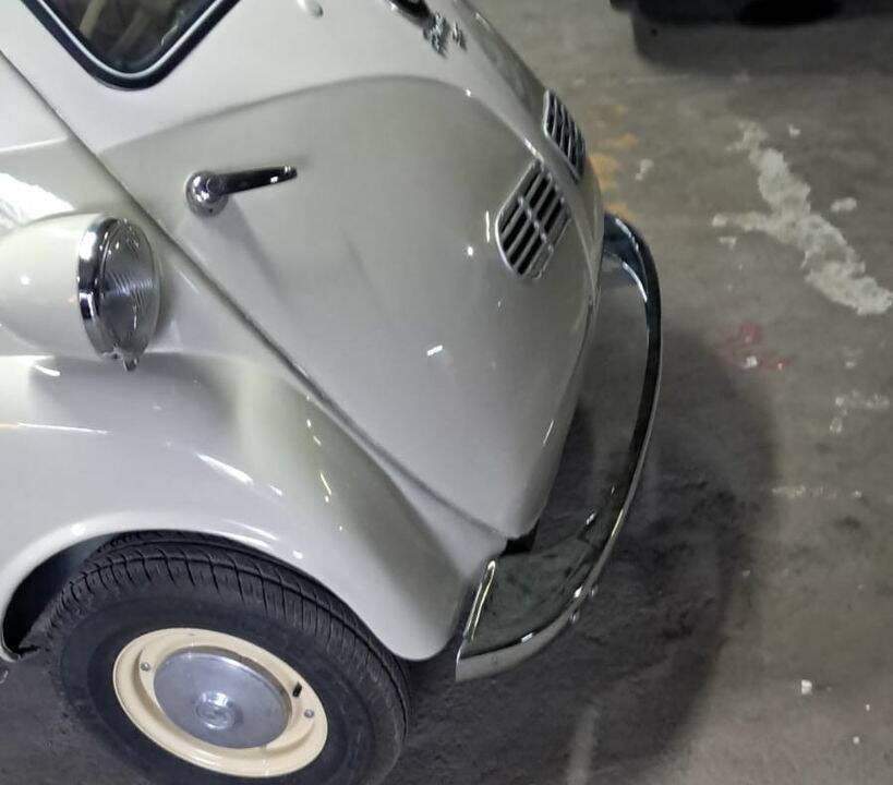 Image 4/7 of BMW Isetta 300 (1960)