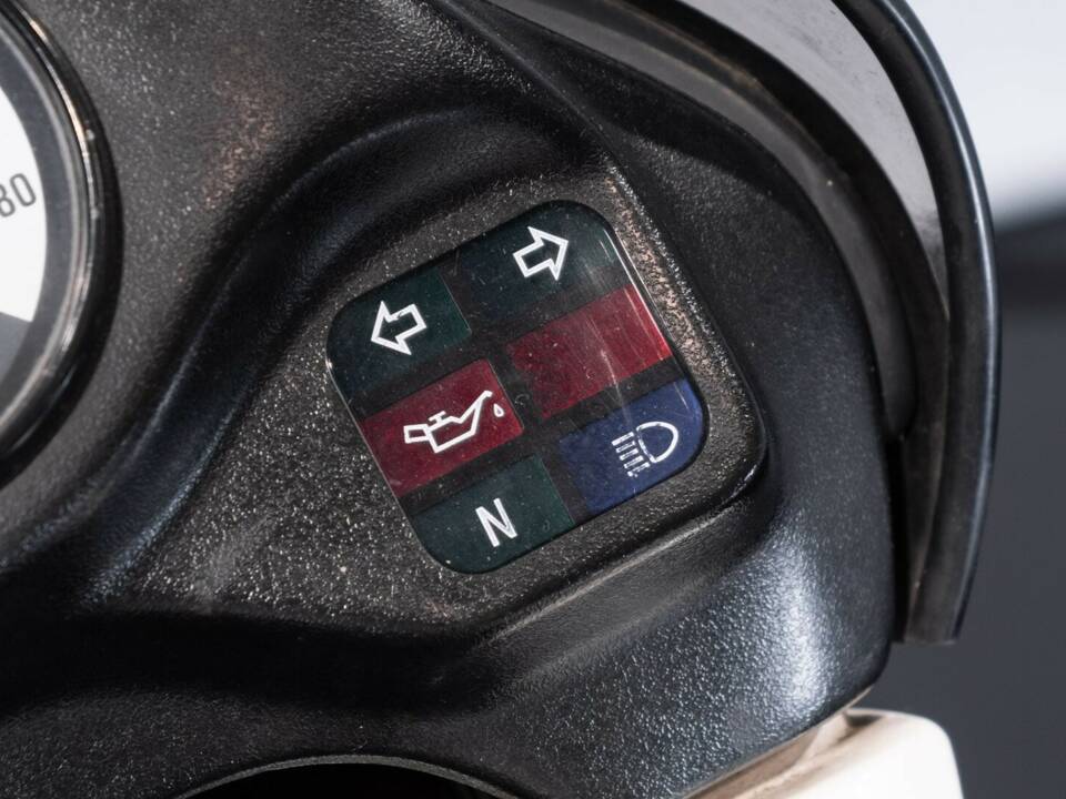 Image 15/41 de BMW F 650 (1995)