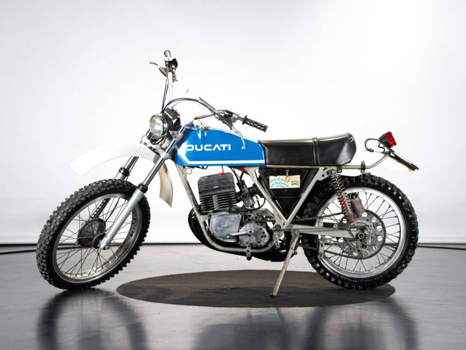 Image 1/50 of Ducati DUMMY (1976)