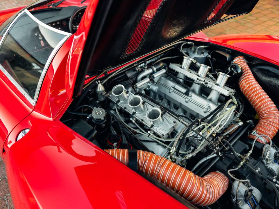 Image 15/20 de Ferrari Dino 206 S (1967)