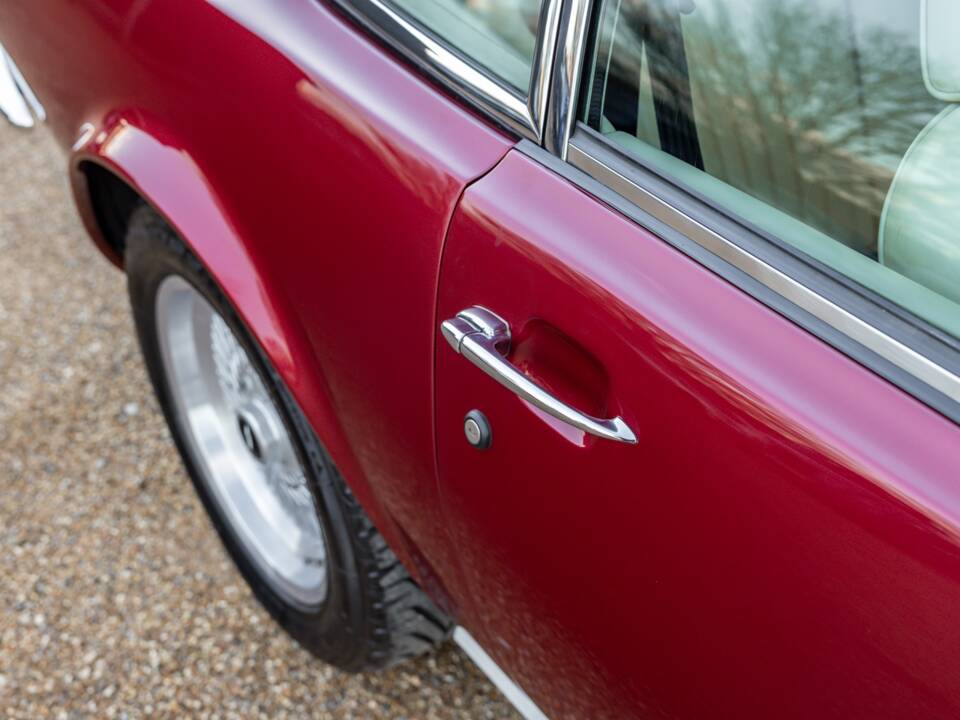 Afbeelding 23/62 van Aston Martin V8 Vantage X-Pack (1987)