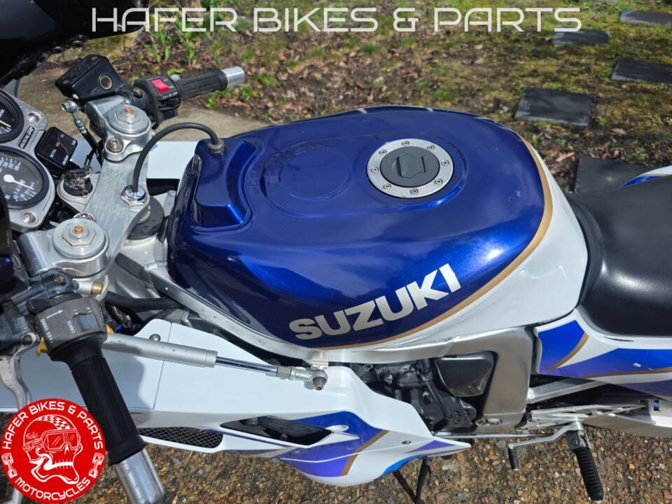 Immagine 25/32 di Suzuki GSX-R 1100 (1992)