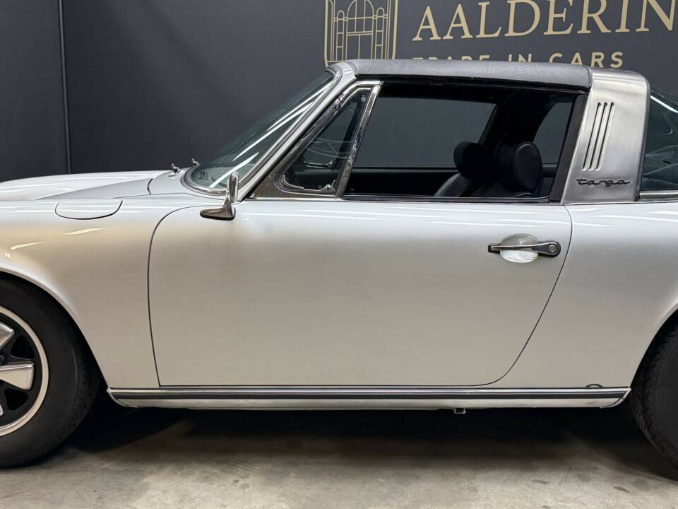 Image 21/50 de Porsche 911 2.4 S (1972)