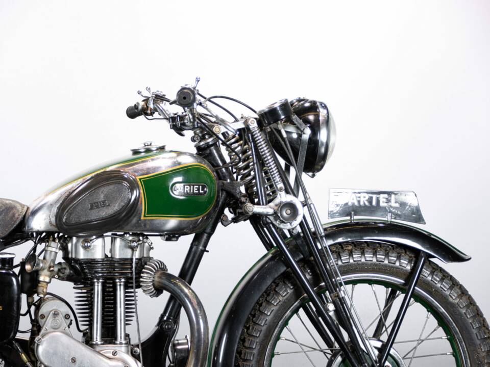 Image 18/50 of Ariel W/NG 350 (1941)
