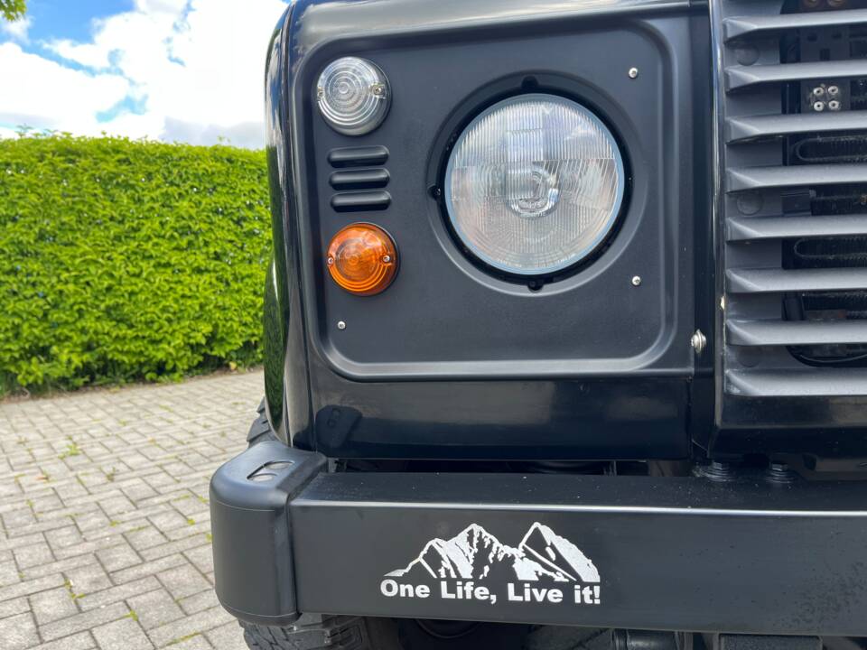 Image 25/93 of Land Rover Defender 110 (2014)