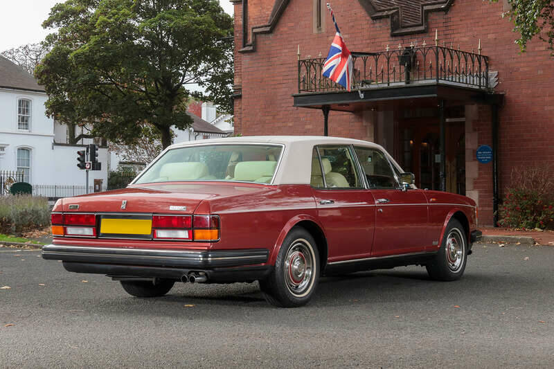 Image 9/50 of Bentley Mulsanne Turbo (1984)